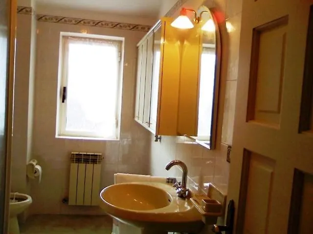 Guest house Affittacamere Le Meridiane Maissana